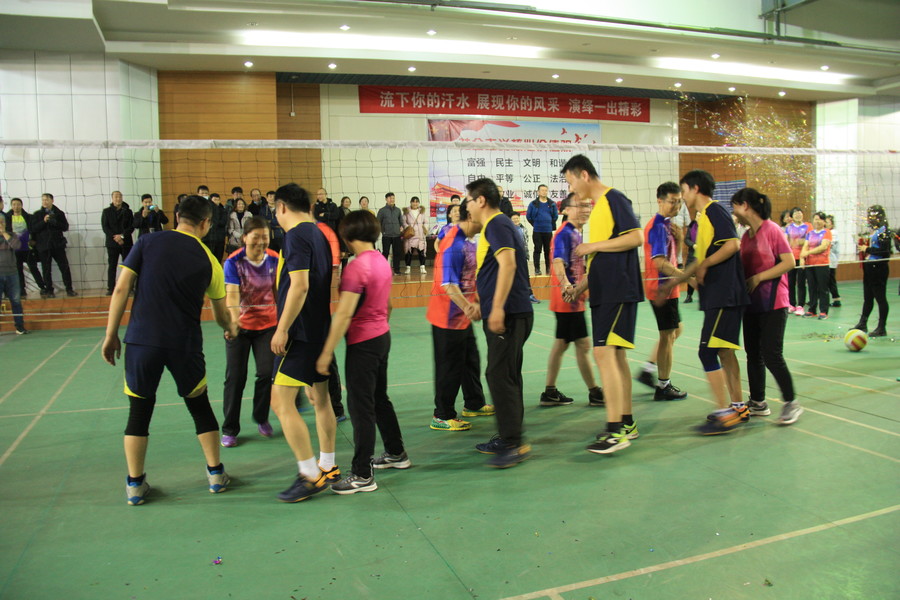 1609981899748985.jpg 友誼握手.JPG